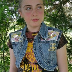 Juniors size large jean sleeveless shrug jacket